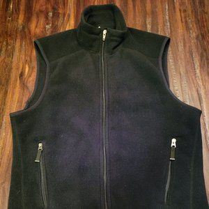 Patagonia, Medium Synchilla Men's Fleece Vest in Black